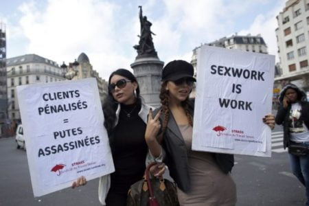 Construindo um sindicato de trabalhadoras sexuais: desafios e perspectivas (Traduçao)